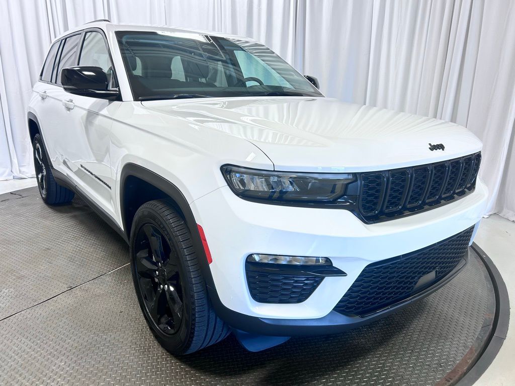 used 2024 Jeep Grand Cherokee car, priced at $36,712