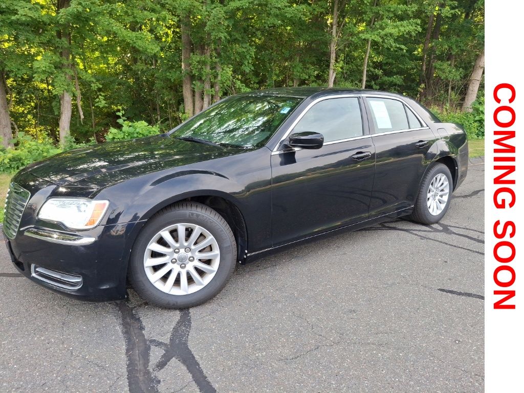 Gloss Black 2014 Chrysler 300 Sedan Rear-Wheel Drive 8-Speed Automatic
