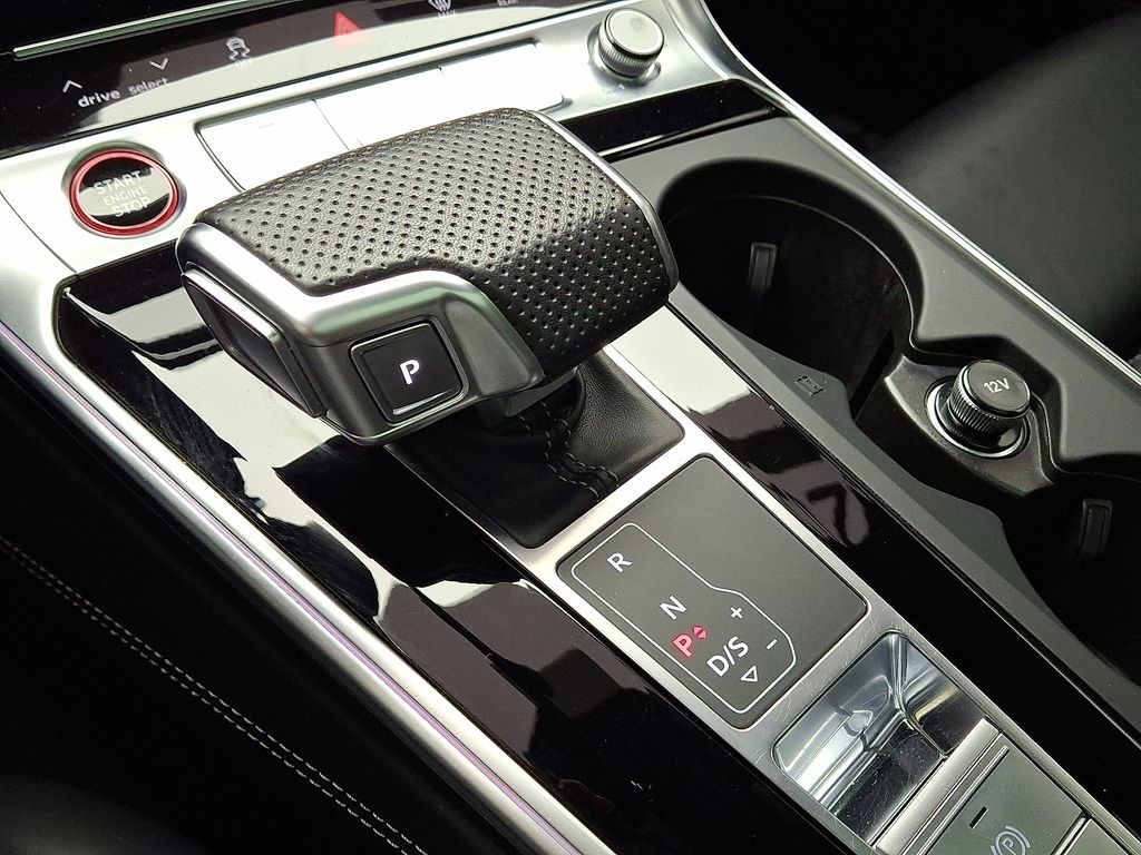 Thumbnail: 2023 Audi S6 - 15