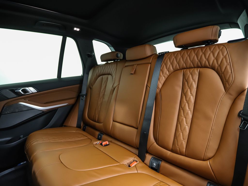 Thumbnail: 2026 BMW X5 - 24