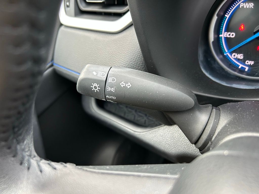 Thumbnail: 2023 Toyota RAV4 - 22