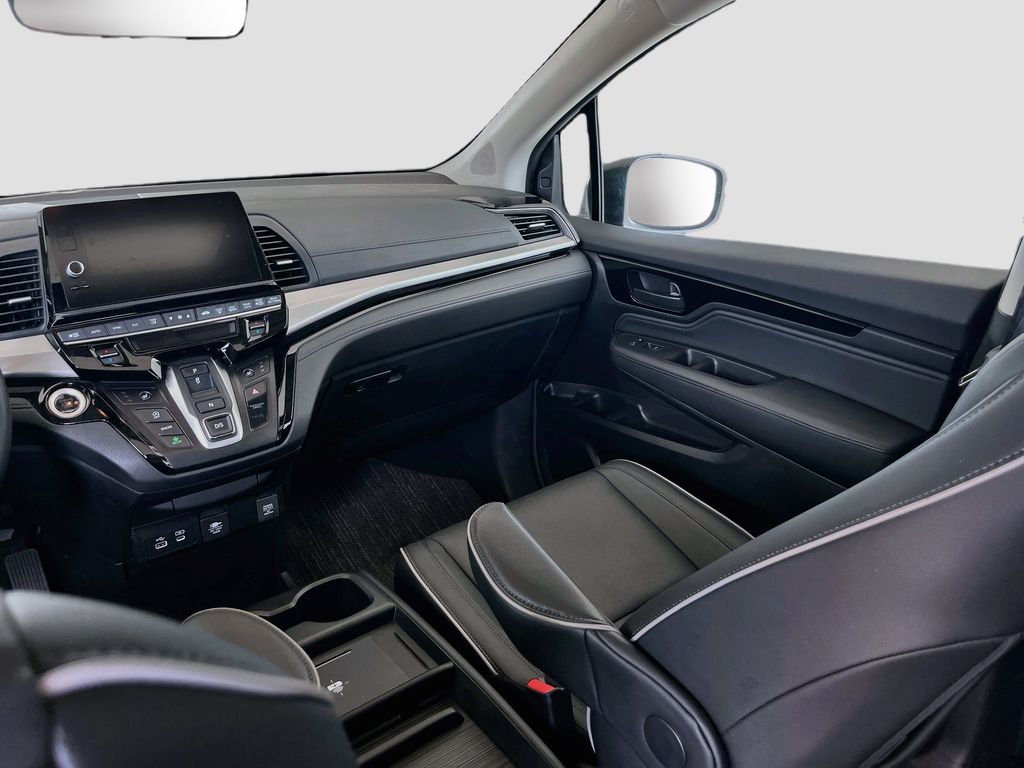 Used 2025 Gray Honda Touring image 25