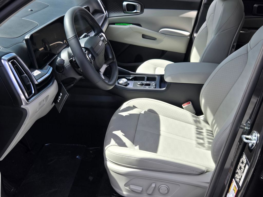 2026 Kia Sorento - $37,620