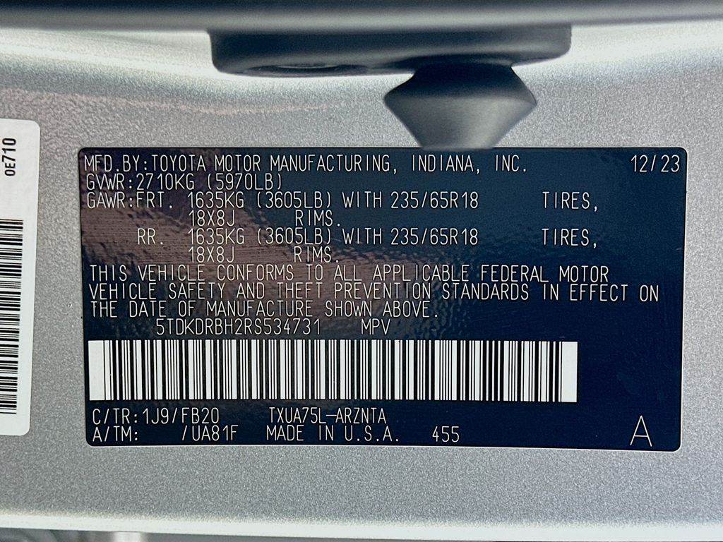 Thumbnail: 2024 Toyota Highlander - 32