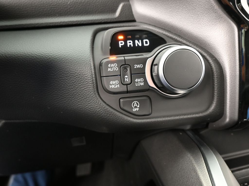 New 2026 Hydro Blue Pearlcoat Ram Big Horn/Lone Star image 22