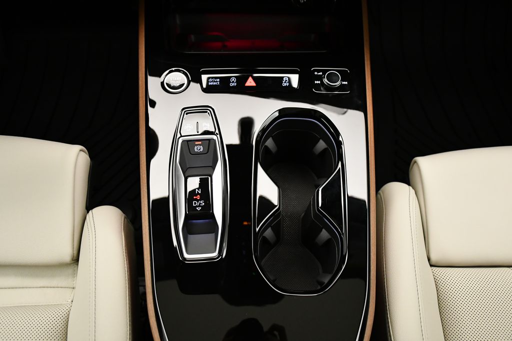 Thumbnail: 2025 Audi A5 - 28