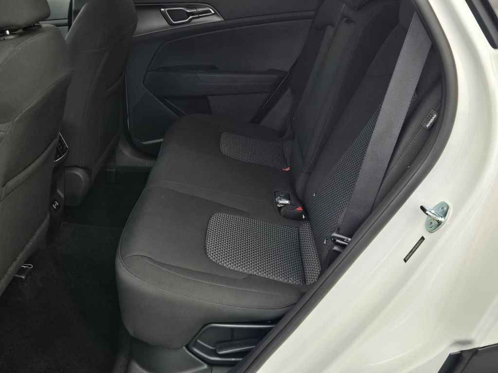 2027 Kia Sportage - $32,030