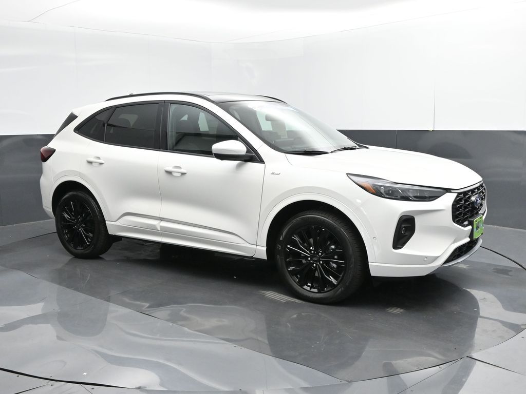 2024 Ford Escape ST-Line Elite
