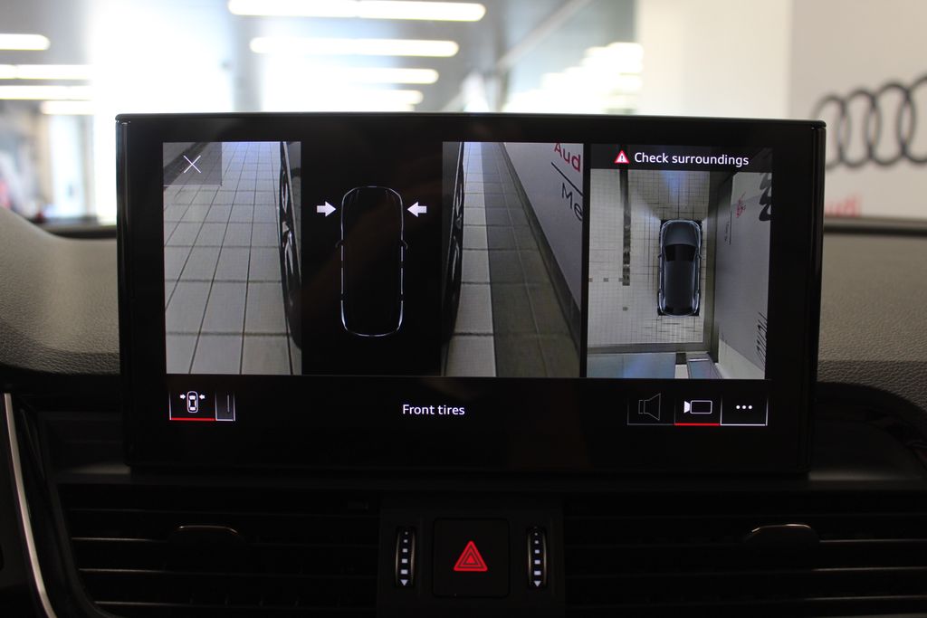 Thumbnail: 2023 Audi Q5 - 24