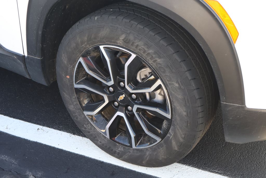 Thumbnail: 2023 Chevrolet TrailBlazer - 7