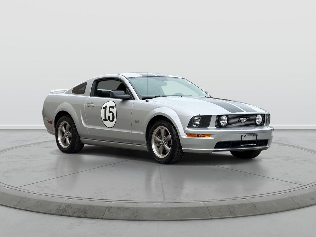 2006 Ford Mustang GT Premium's photo