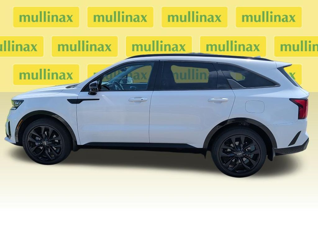Used 2022 White Kia SX image 6