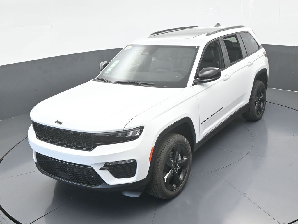 New 2025 Bright White Clearcoat Jeep Limited image 41