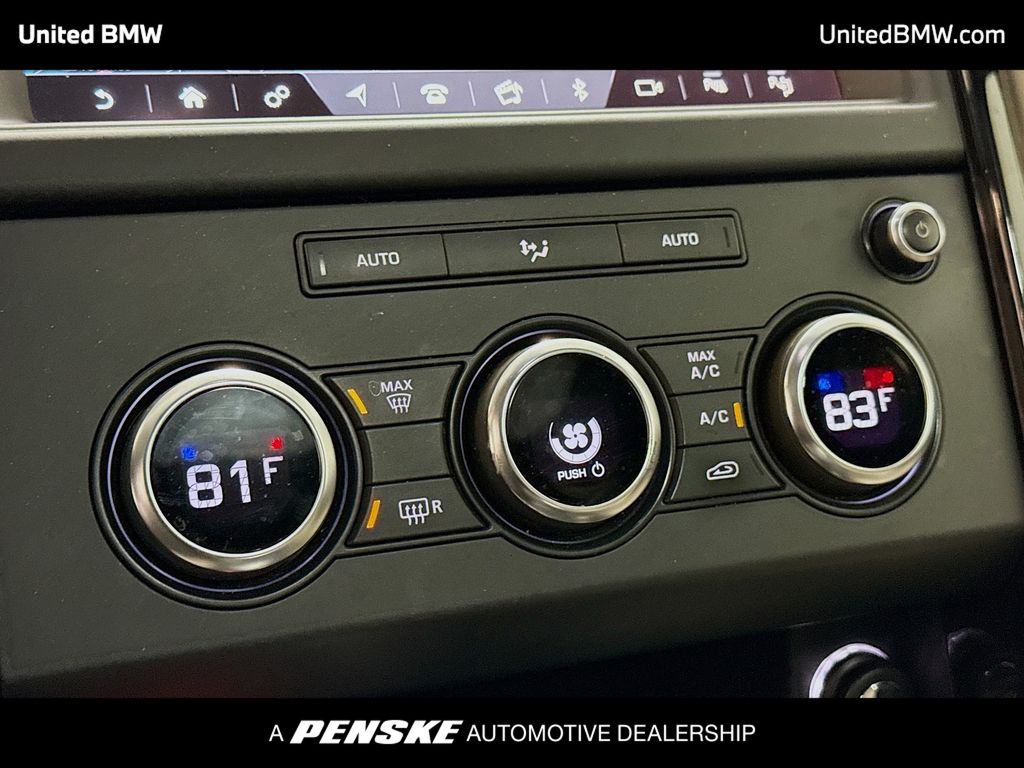 Thumbnail: 2019 Land Rover Discovery - 11