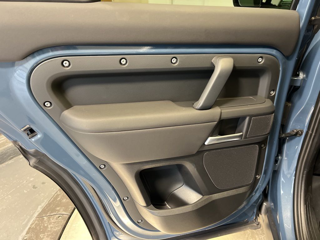 Thumbnail: 2025 Land Rover Defender - 22