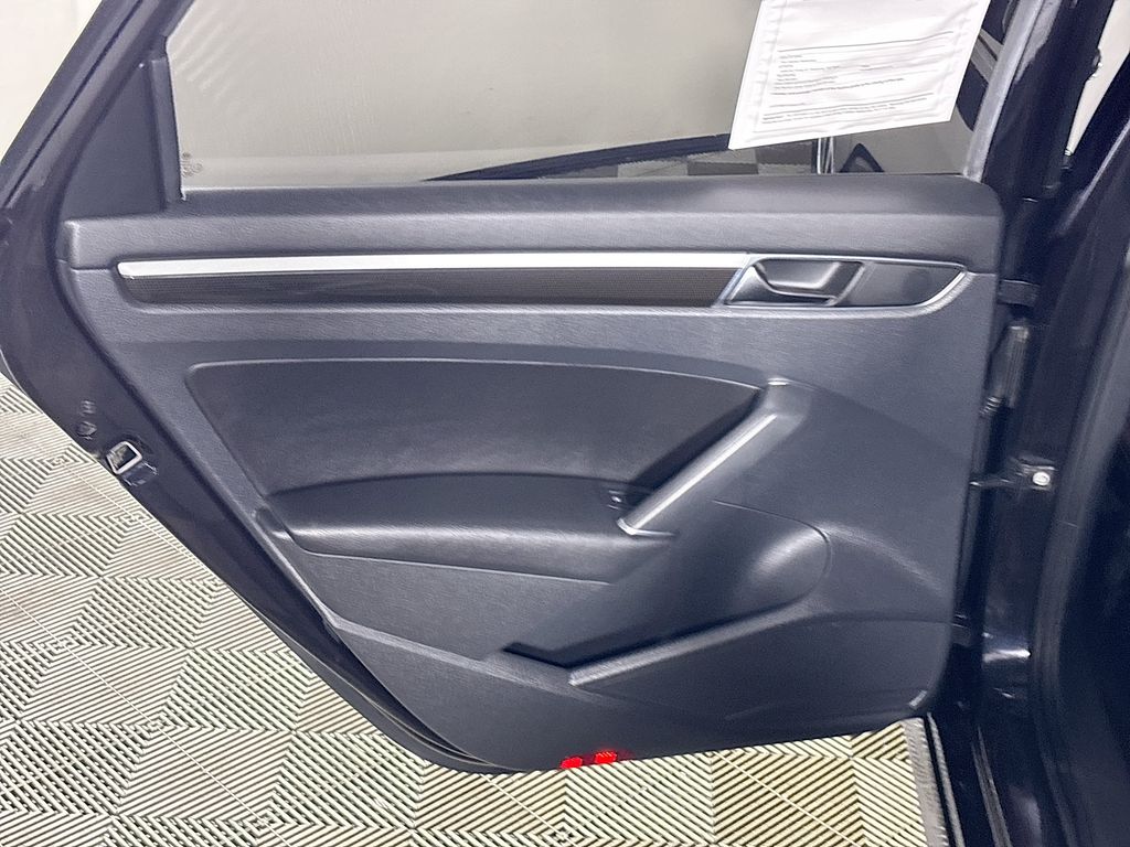 2018 Volkswagen Passat 3.6L V6 GT