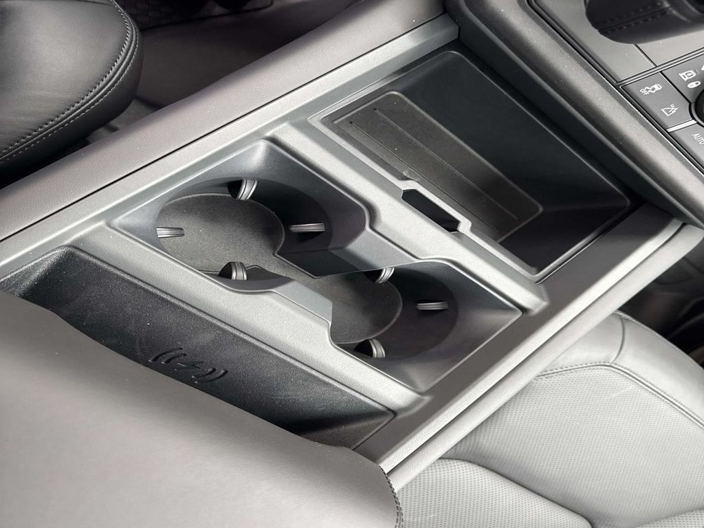 New 2026 Gray Land Rover X-Dynamic SE image 26