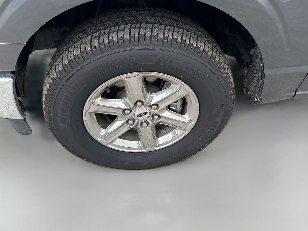Used 2024 Gray Ford XLT image 32