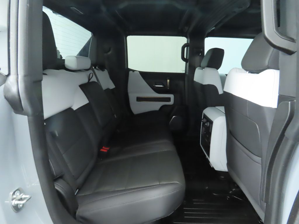 Thumbnail: 2025 GMC Hummer EV - 22