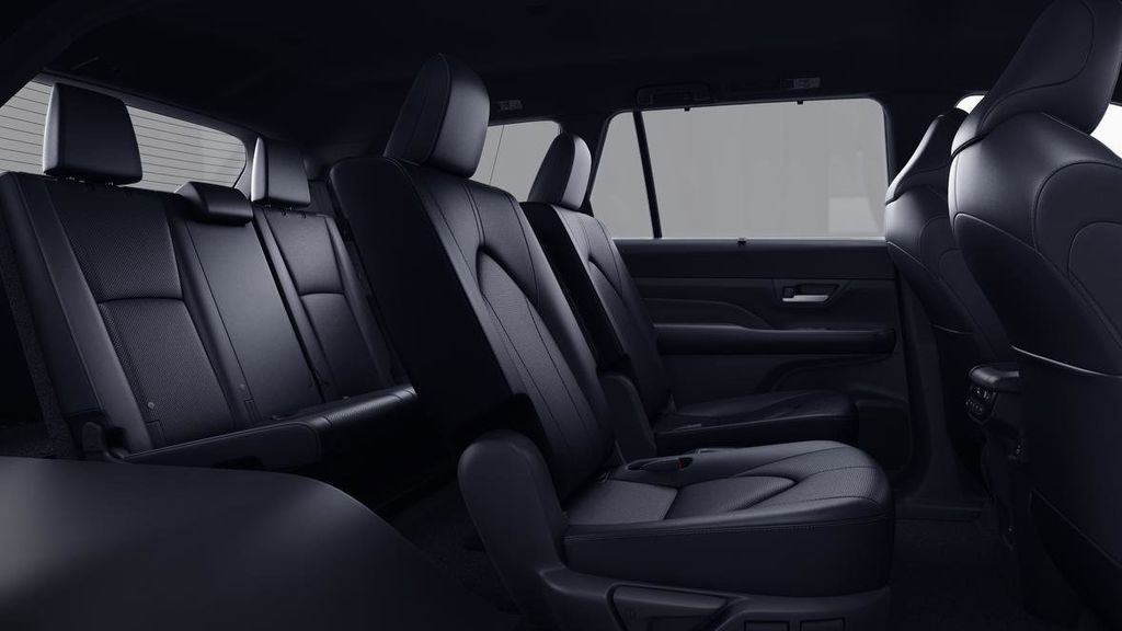 Thumbnail: 2026 Toyota Grand Highlander - 7