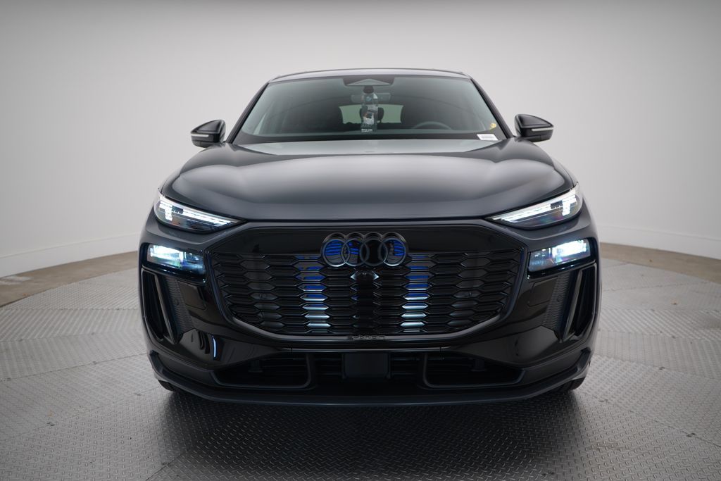 Thumbnail: 2027 Audi Q6 e-tron - 5