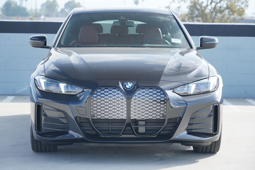 Thumbnail: 2026 BMW i4 - 2