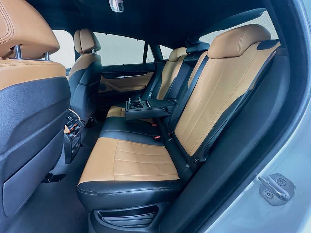 Thumbnail: 2019 BMW X6 - 25