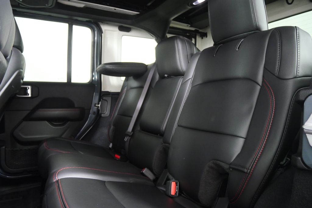 Thumbnail: 2025 Jeep Wrangler - 15