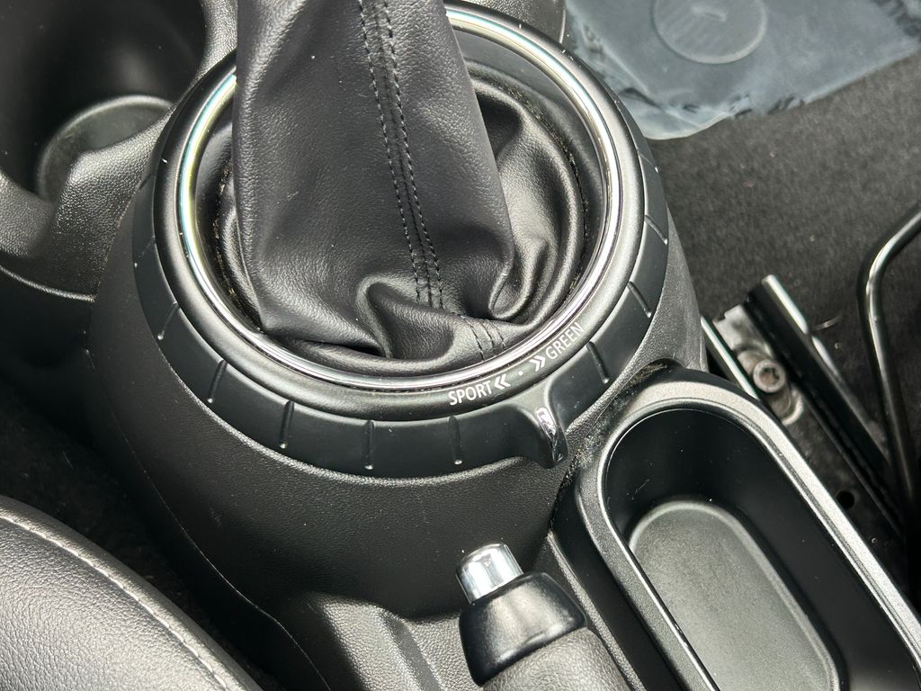 Thumbnail: 2016 MINI Cooper - 27