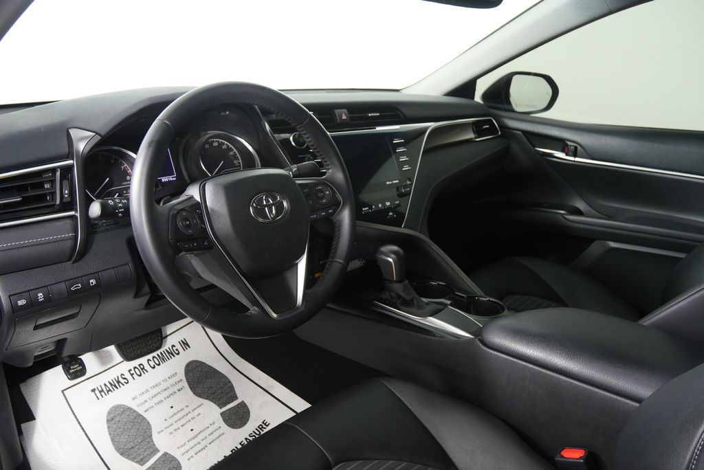 Thumbnail: 2018 Toyota Camry - 12
