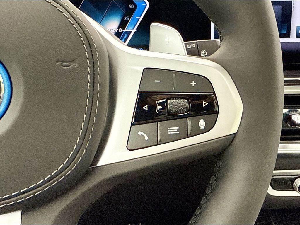 Thumbnail: 2026 BMW X5 - 12