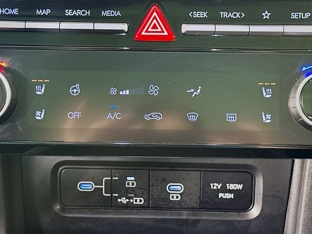 2025 Hyundai Tucson Limited 21