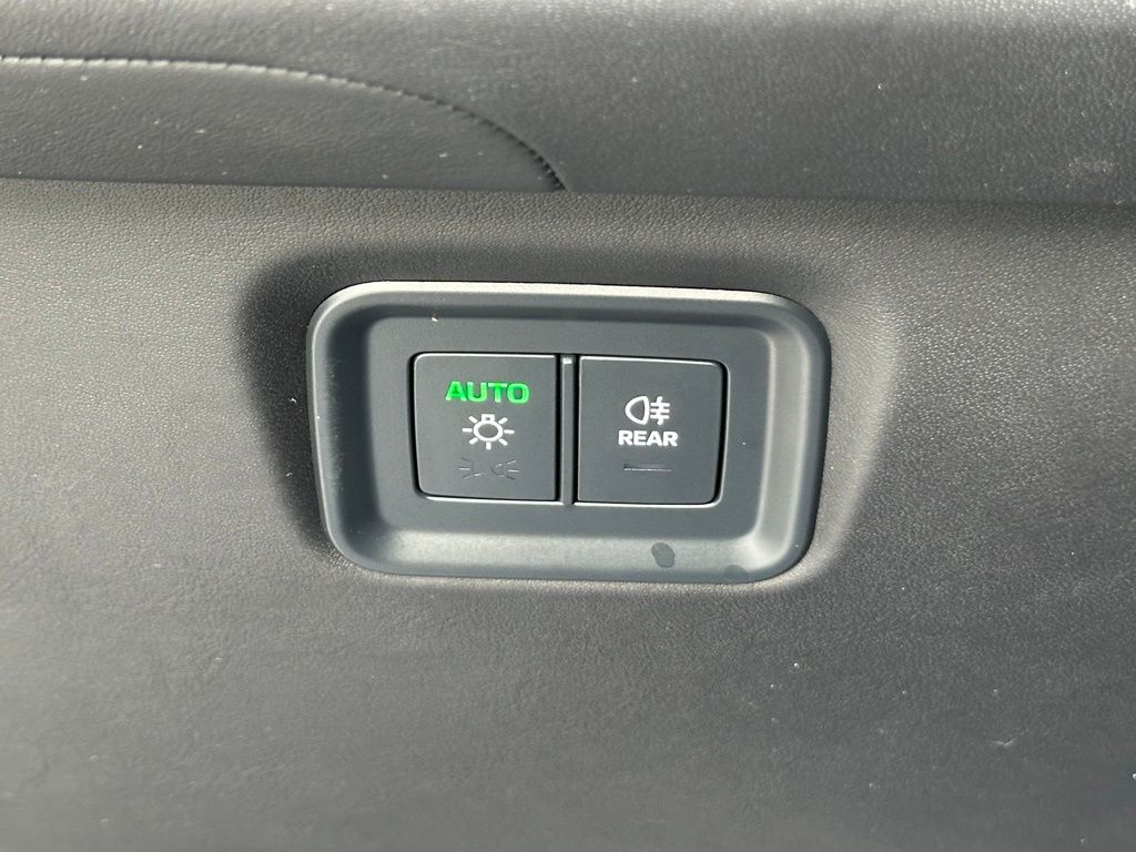 Thumbnail: 2024 Porsche Cayenne - 31