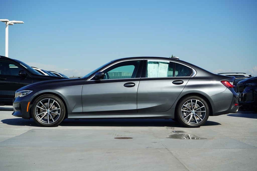 Thumbnail: 2020 BMW 3 Series - 2