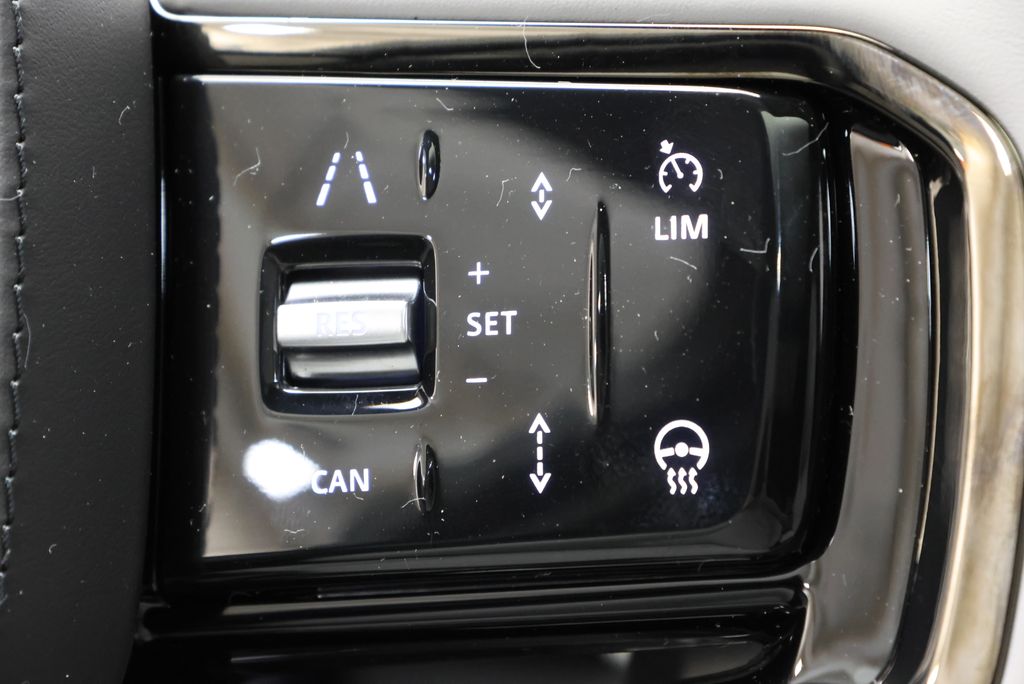 Thumbnail: 2026 Land Rover Range Rover Velar - 21