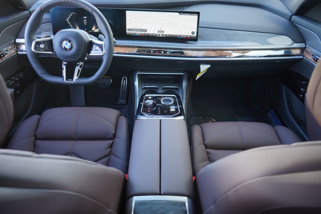 2025 BMW 7 Series 740i 14