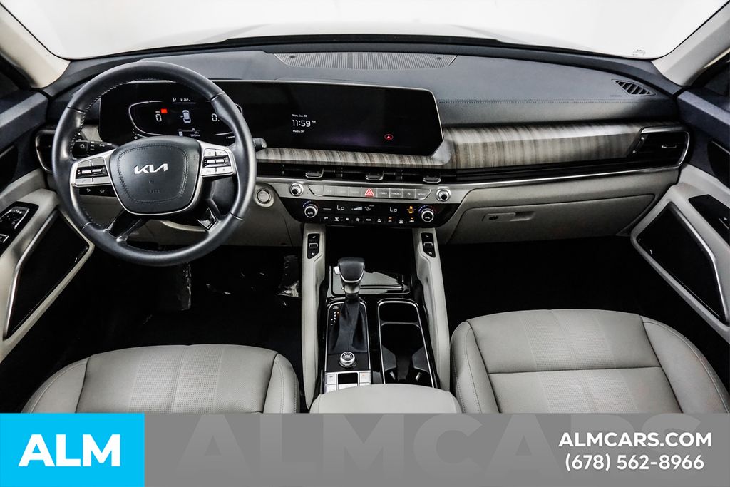 Used 2023 Black Kia EX image 17