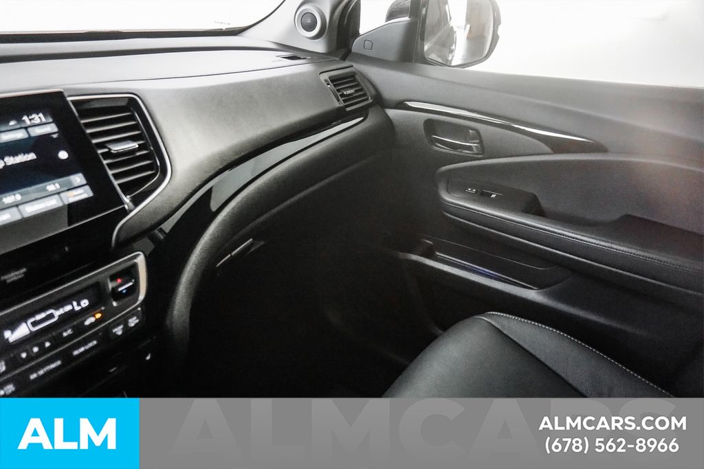 Used 2021 Black Honda Touring image 35