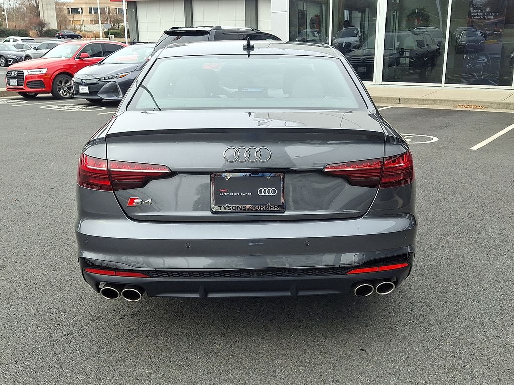 Thumbnail: 2022 Audi S4 - 5