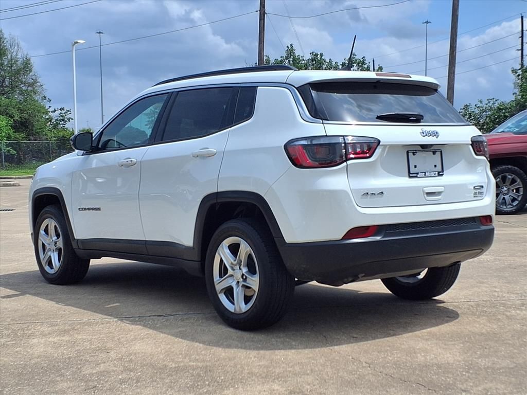 2023 Jeep Compass Latitude White/off-white at Wharton Ford