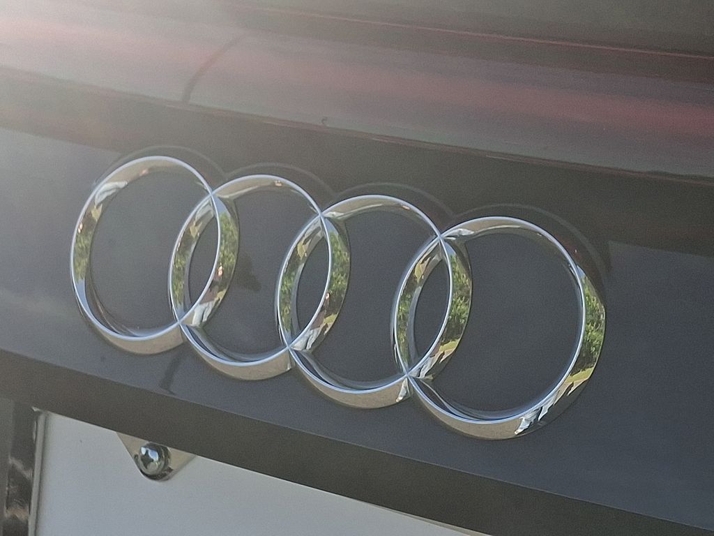 Thumbnail: 2019 Audi Q8 - 29