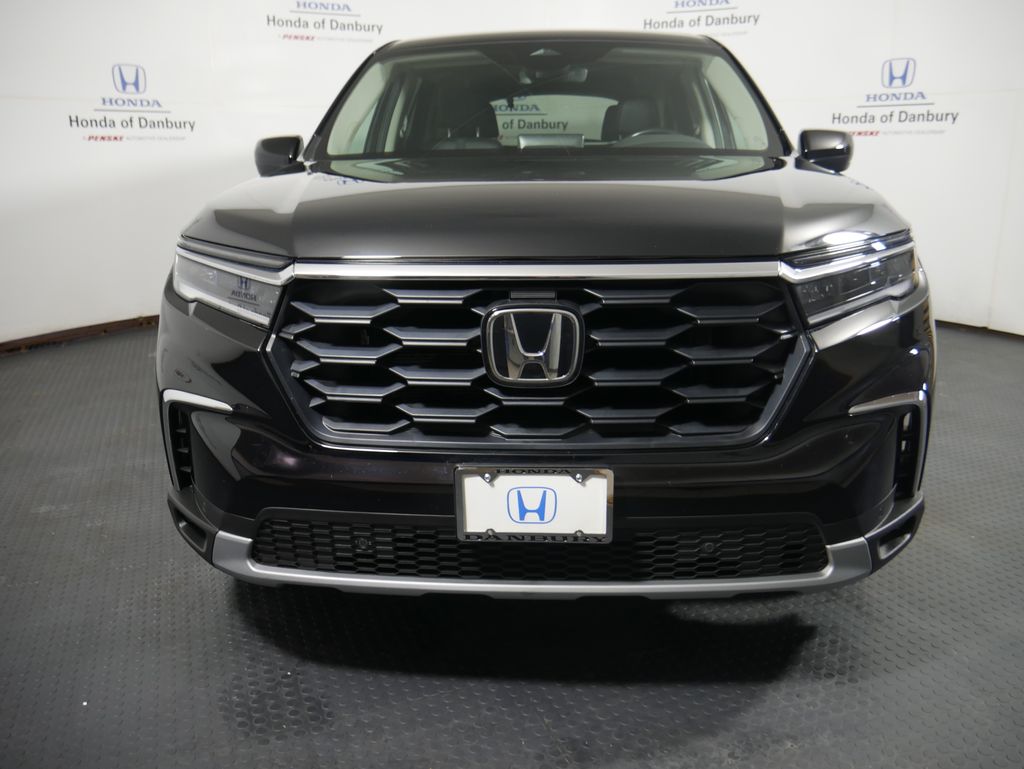 Thumbnail: 2023 Honda Pilot - 2