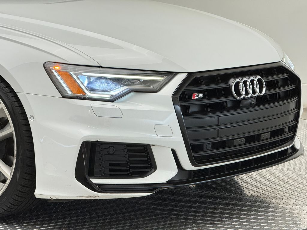 Thumbnail: 2020 Audi S6 - 2