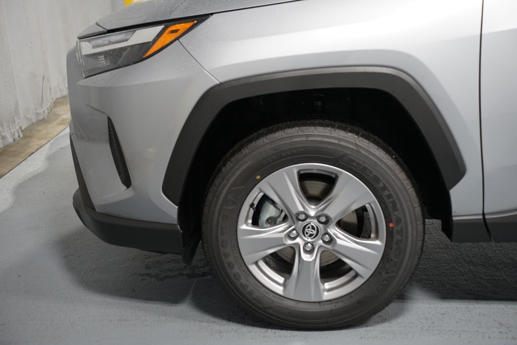 Thumbnail: 2025 Toyota RAV4 - 5