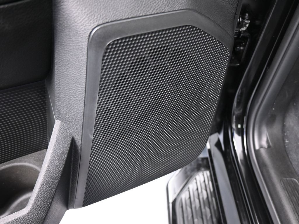 New 2026 Diamond Black Crystal Pearlcoat Ram Big Horn image 14