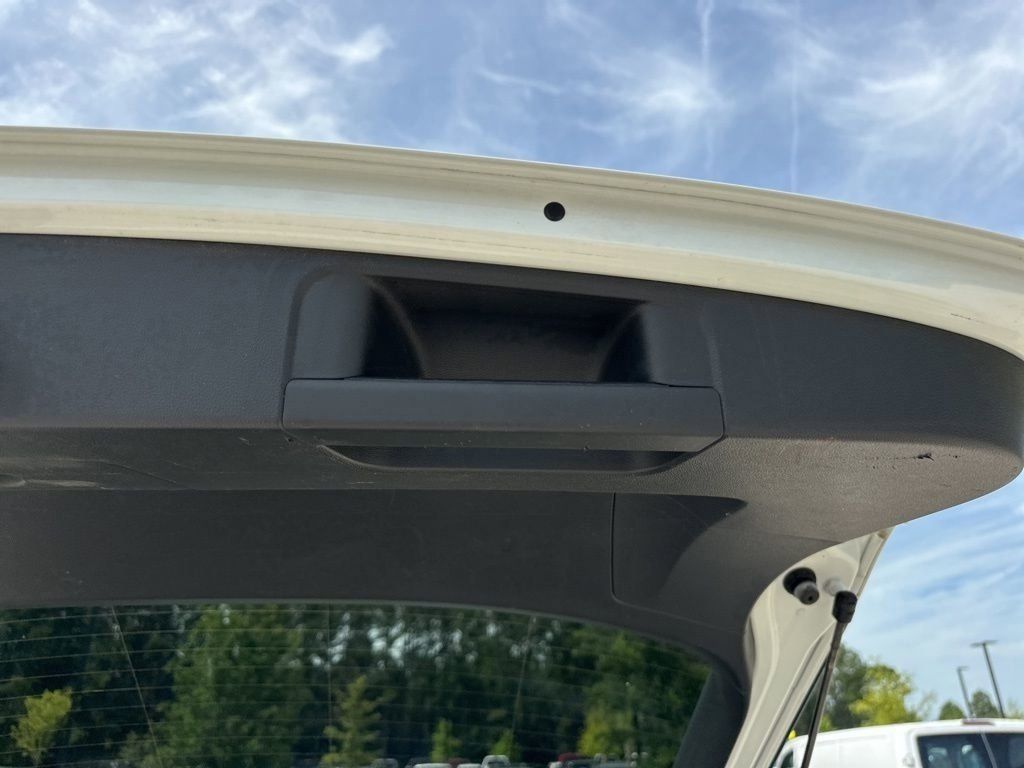2019 Pure White Volkswagen Tiguan 2.0T S FWD SUV