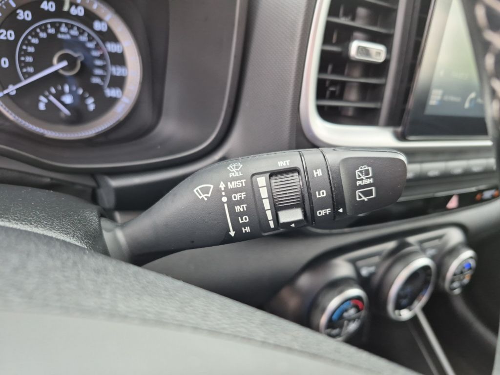 Used Car 2022 Hyundai Venue  Sel For Sale Under $20,000 In Austin, Texas