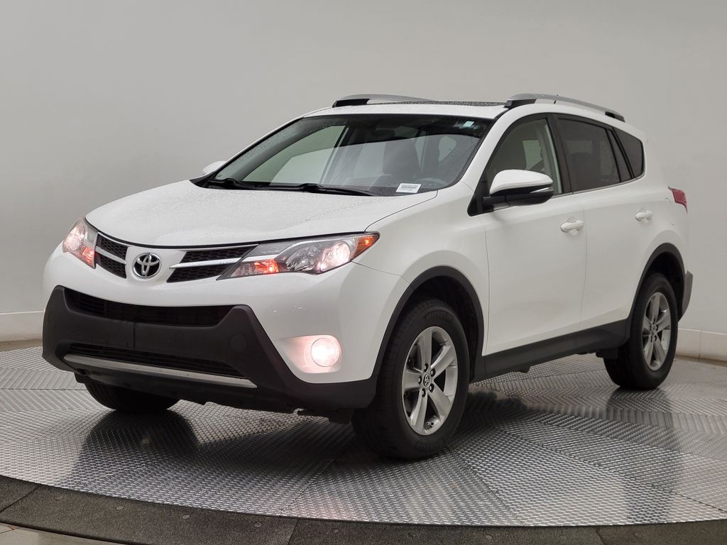 Thumbnail: 2015 Toyota RAV4 - 2