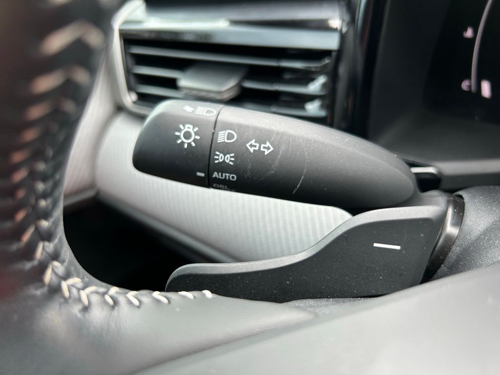 Thumbnail: 2025 Toyota Camry - 22