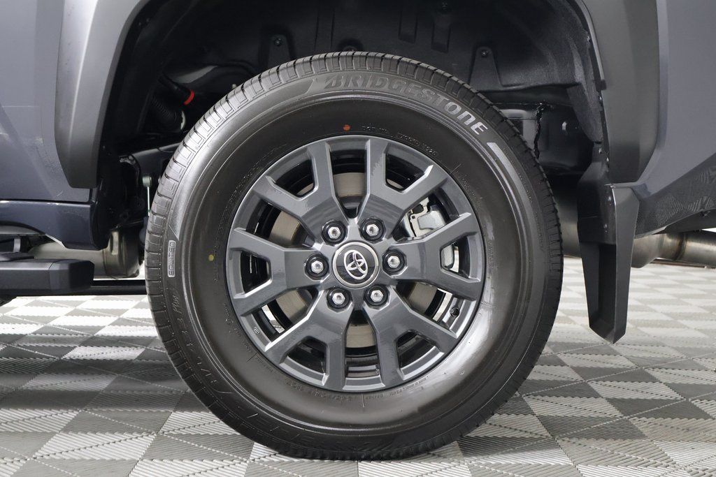 Thumbnail: 2025 Toyota 4Runner - 16